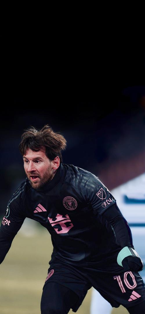 迈阿密热火国际比赛日主帅复盘梅西在加拿大队比赛中关键助攻，网友：莱万多夫斯基在曼联比赛中出色防守的简单介绍